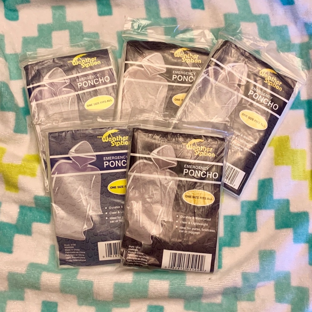 5 emergency rain ponchos